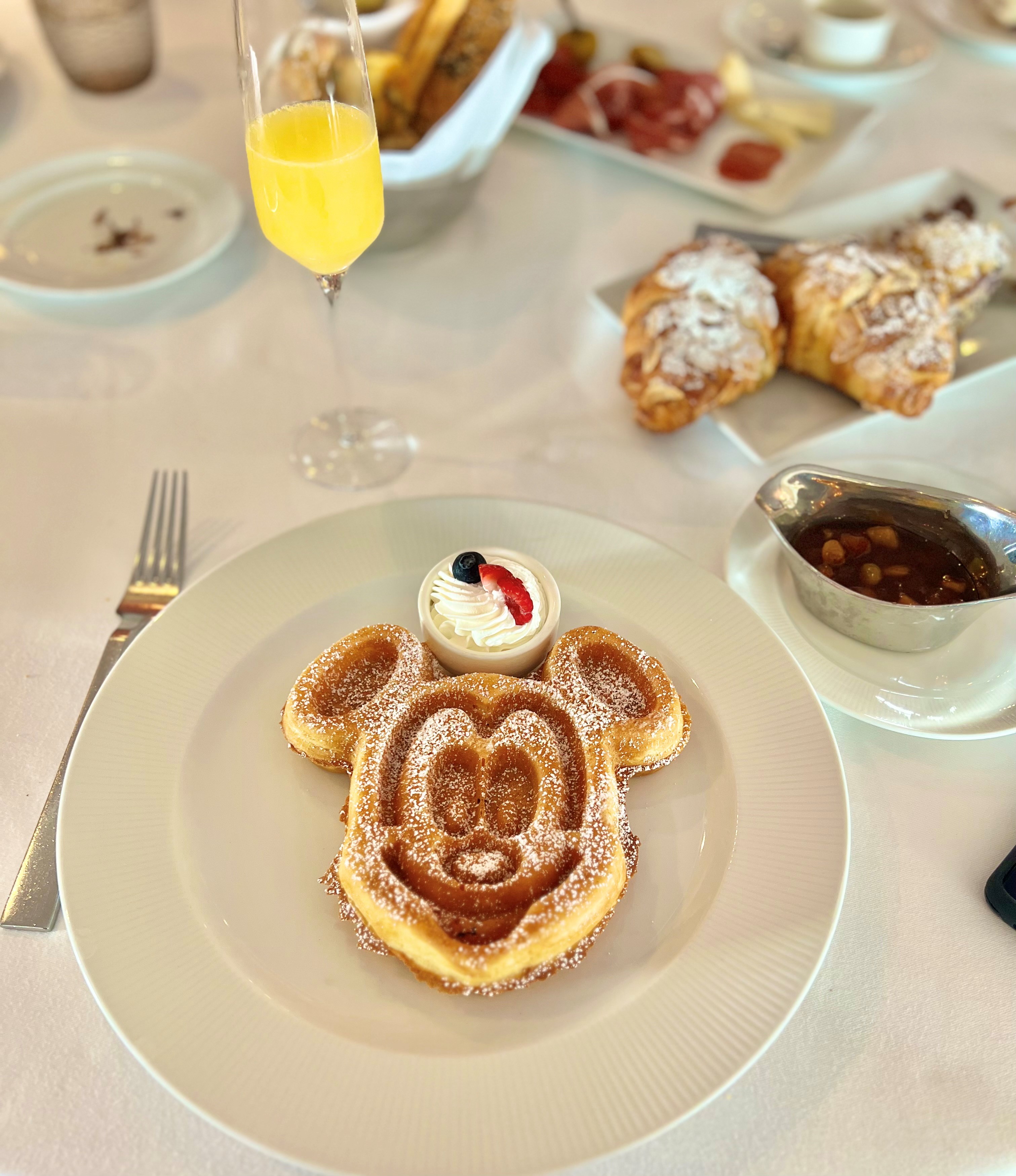 Top 5 Reasons Adults Should Go on a Disney Cruise